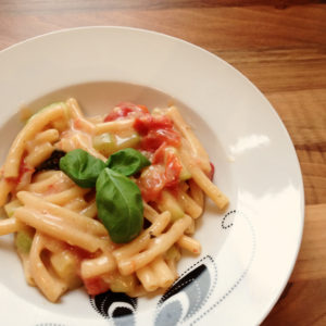 Rezept: One-Pot-Pasta mit Tomaten & Zucchini